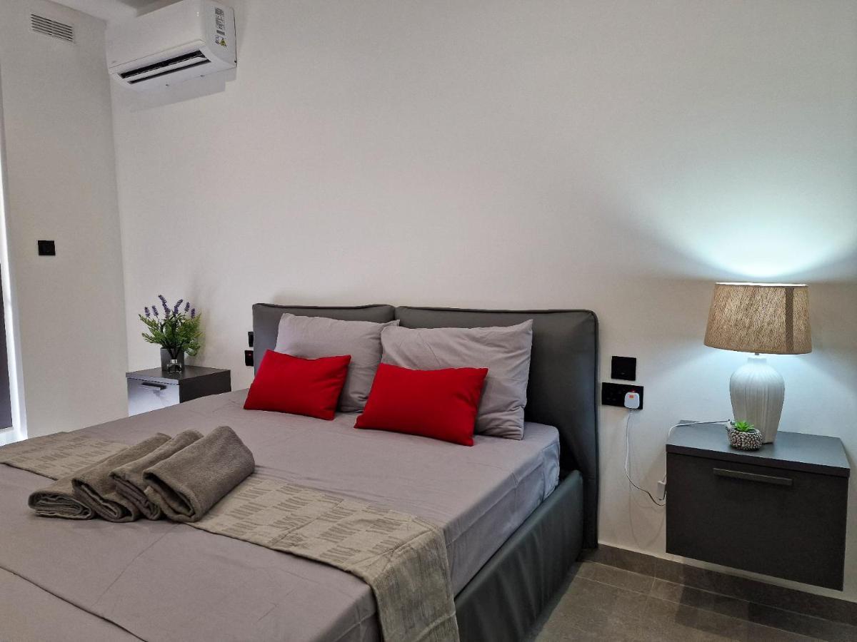 Barbara Properties - Luxury Qawra Stay 세인트폴스베이 외부 사진