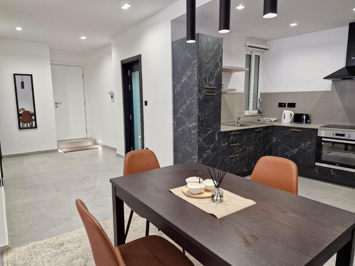Barbara Properties - Luxury Qawra Stay 세인트폴스베이 외부 사진