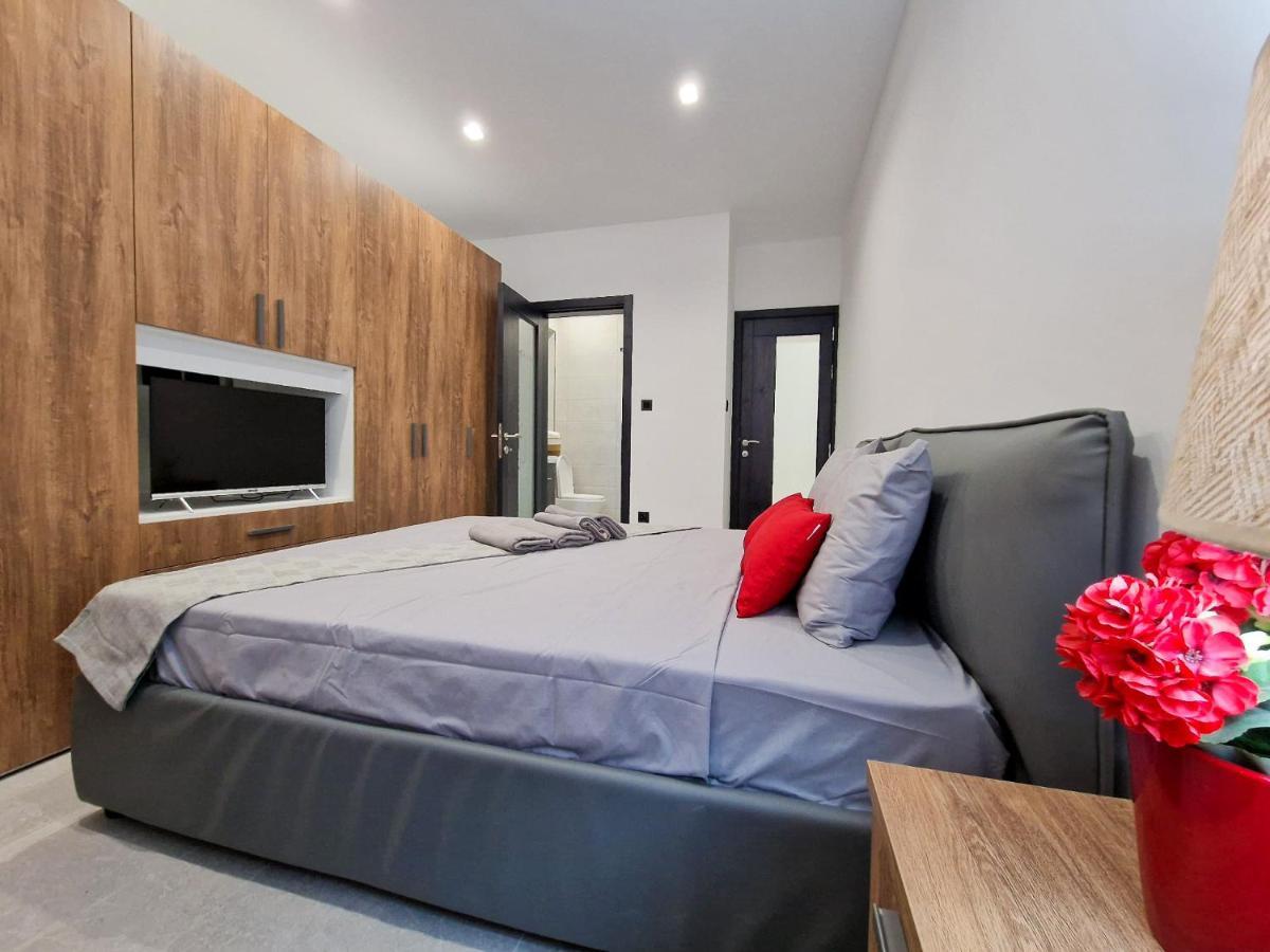 Barbara Properties - Luxury Qawra Stay 세인트폴스베이 외부 사진